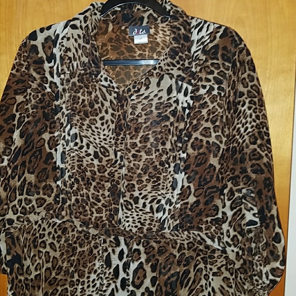 Dots Tops - Sheer leopard print tunic